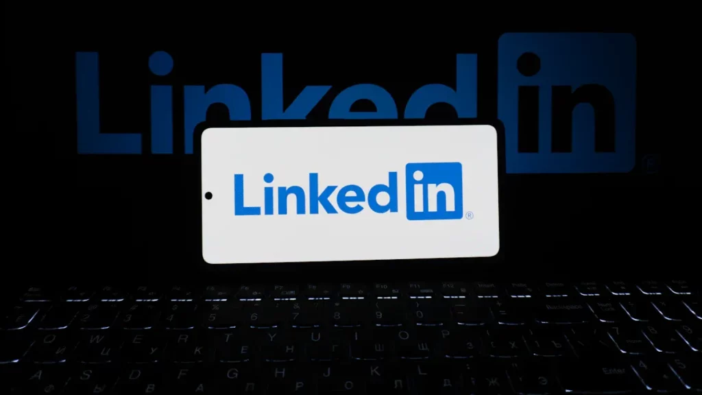 Strumenti e analisi per il tuo profilo LinkedIn per SEO